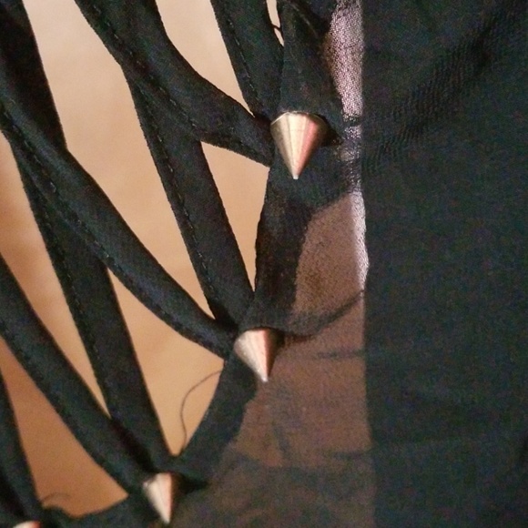 Flawless Sheer Studded Tank - Picture 4 of 4